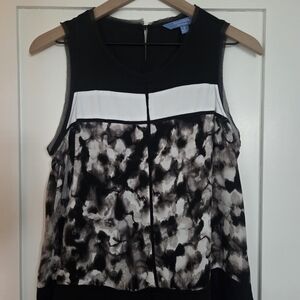 Simply Vera Vera Wang Black and White Sleeveless Blouse